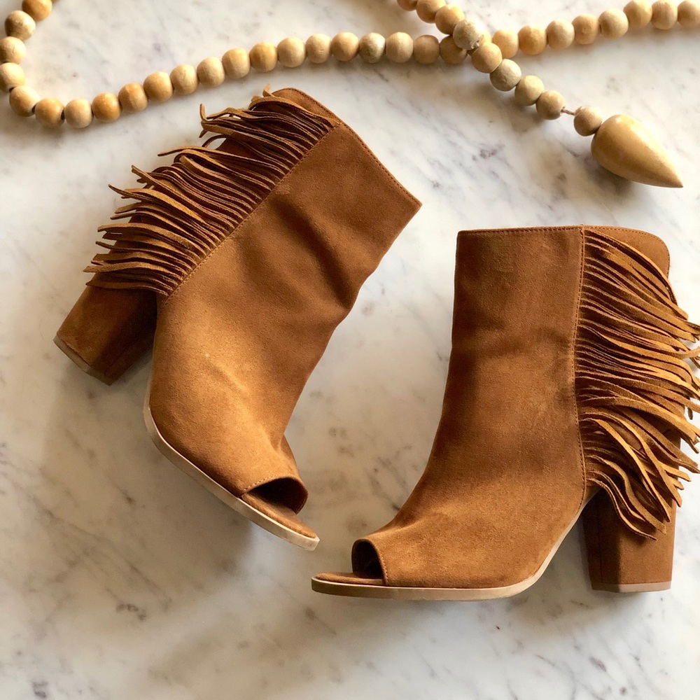 DV Open Toe Fringe Booties Size 8M